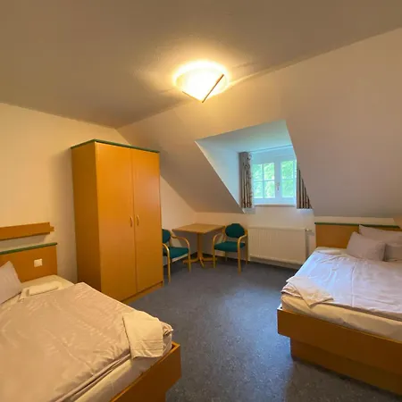Bildungsgut Hotel *