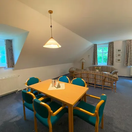 Bildungsgut Hotel *