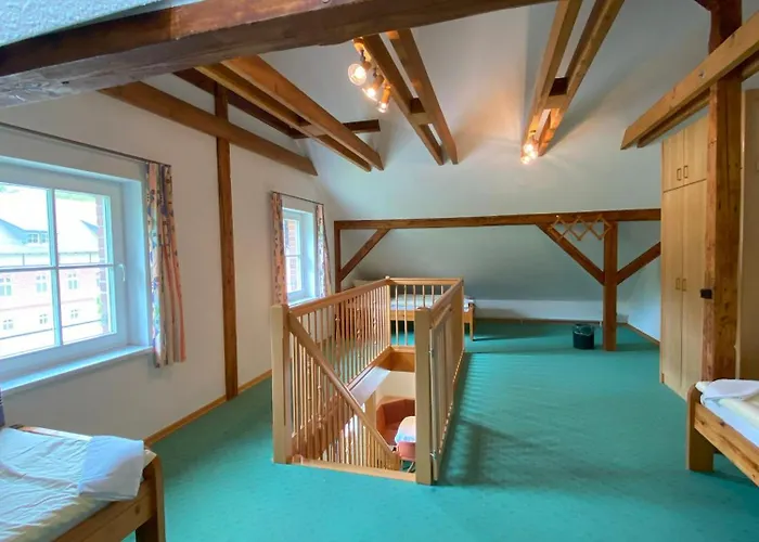 Bildungsgut * Schmochtitz