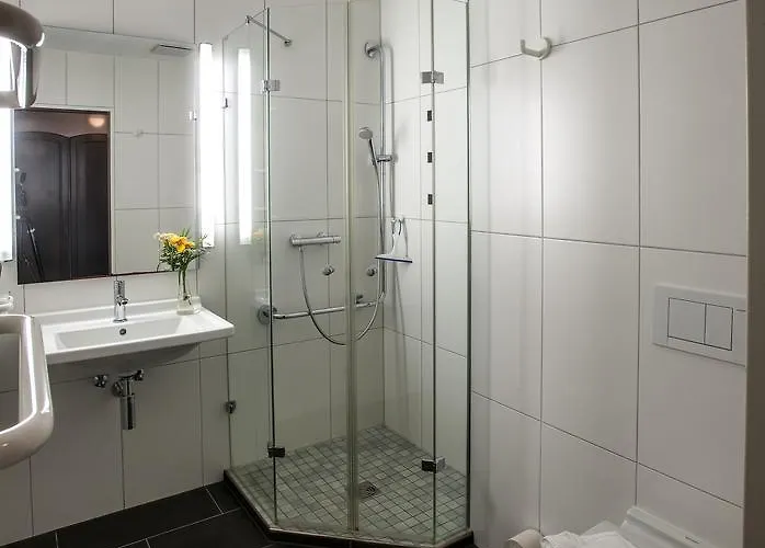 Bildungsgut * Schmochtitz